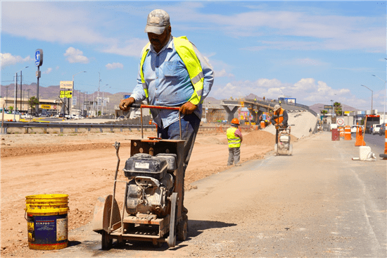 Mantienen avance en paso superior de Los Nogales e Industrias