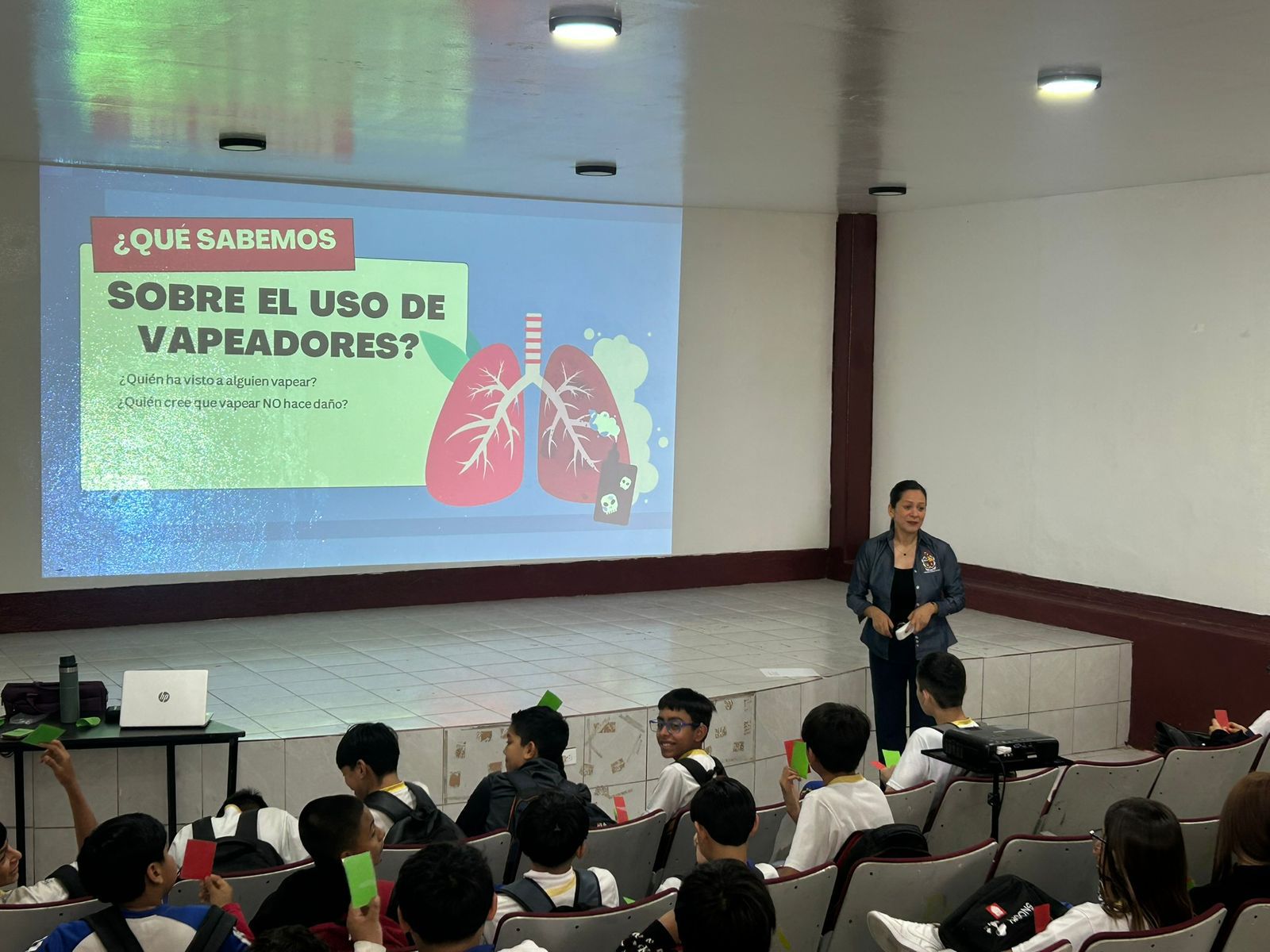 Imparten plática sobre “Riesgos de uso de los vapeadores en la adolescencia”