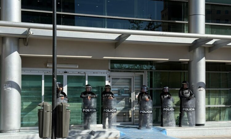 CONGRESO DE PUERTAS CERRADAS. . . BLINDAR ELECCIONES, PERO SIN BLINDAR LA CLARIDAD. . . CUANDO EL EXPEDIENTE SE CIERRA, PERO EL VICTIMISMO SIGUE ABIERTO. . .