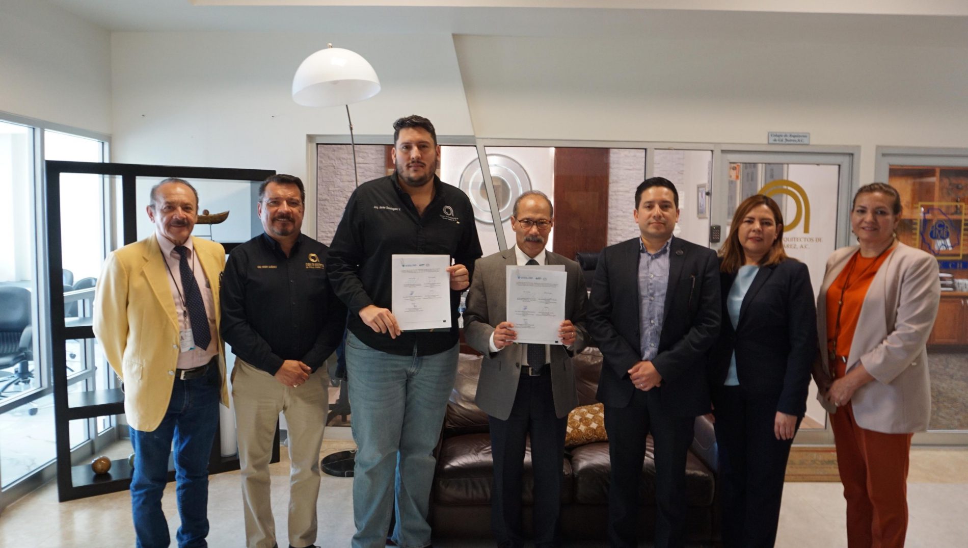 Firman UT Paso del Norte y Colegio de Arquitectos convenio de colaboración