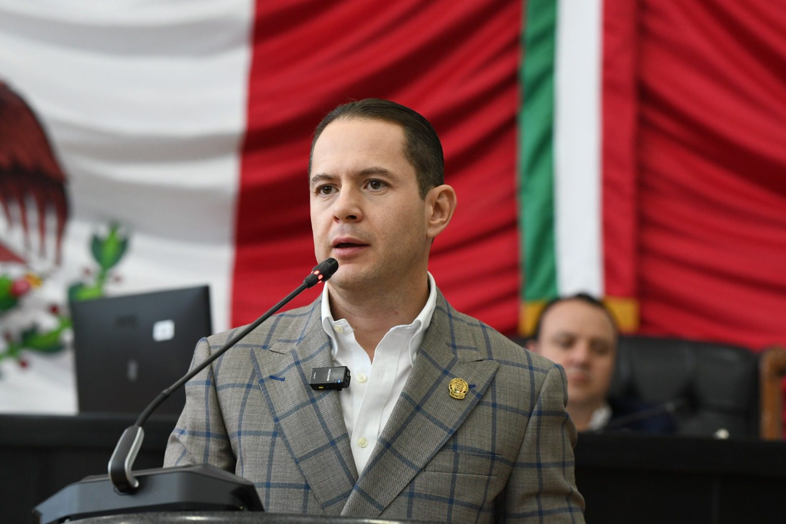 Diputado José Luis Villalobos García del GPPRI propone garantizar acceso prioritario a la información para víctimas en Chihuahua