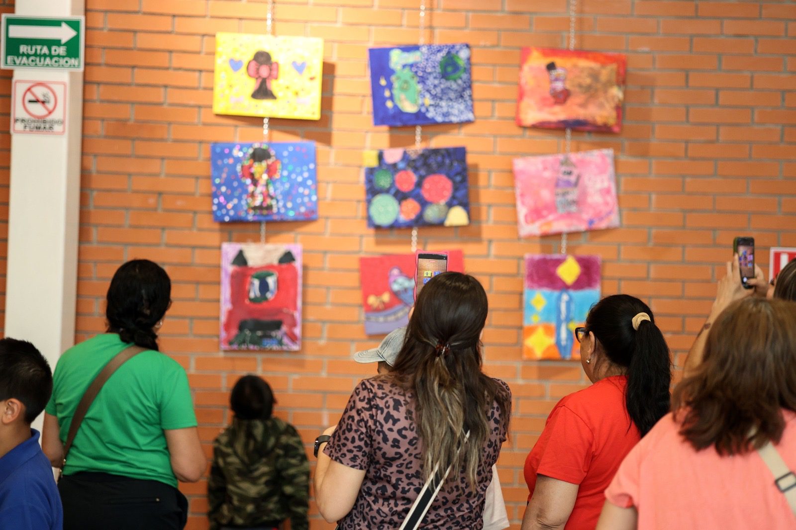Inauguran exposición de pintura infantil en la Sala de Arte Germán Valdés “Tin Tan”