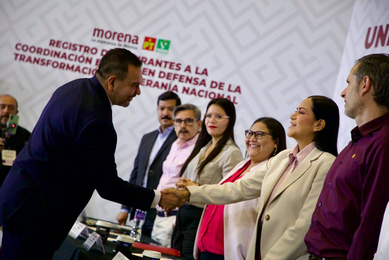 Cruz Pérez Cuéllar se registra oficialmente para ir por la gubernatura de Chihuahua