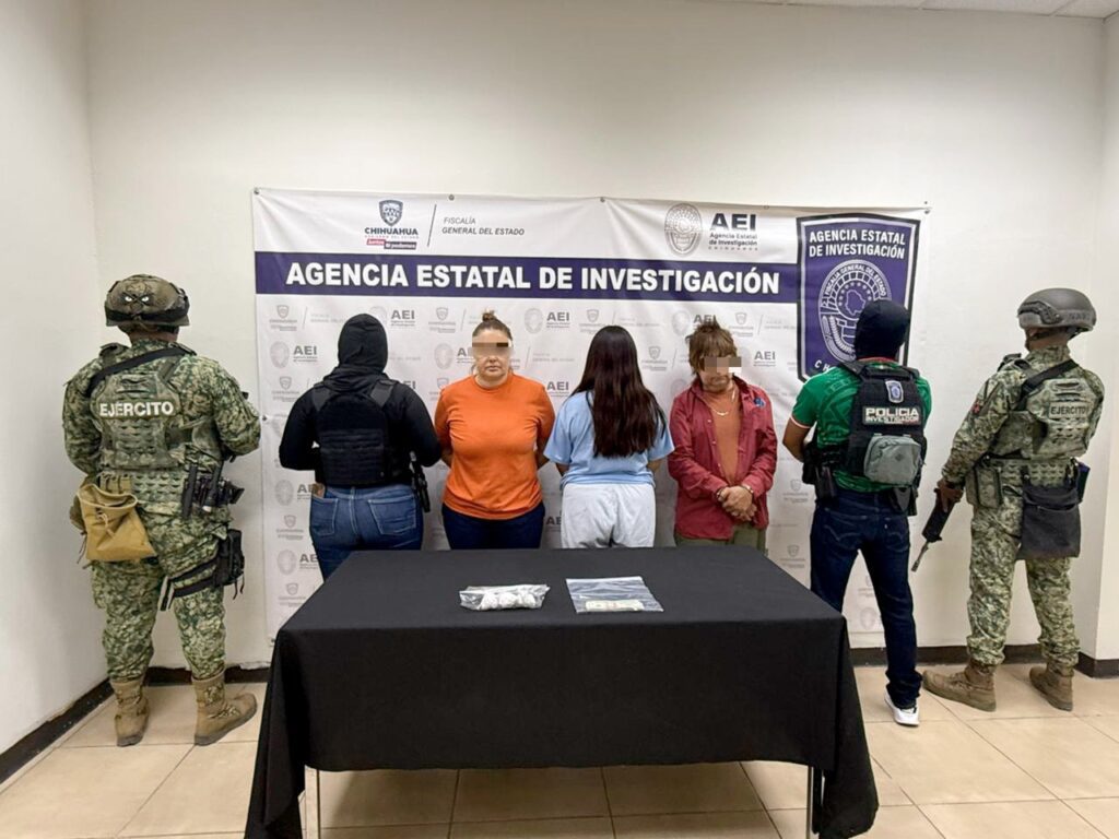 Arresta COE a tres personas en posesión de cocaína durante un cateo