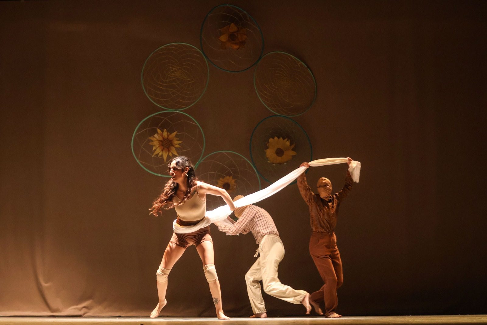 “Girasoles al lado del bordo” conmovió al público durante el Festival de Teatro de la Ciudad
