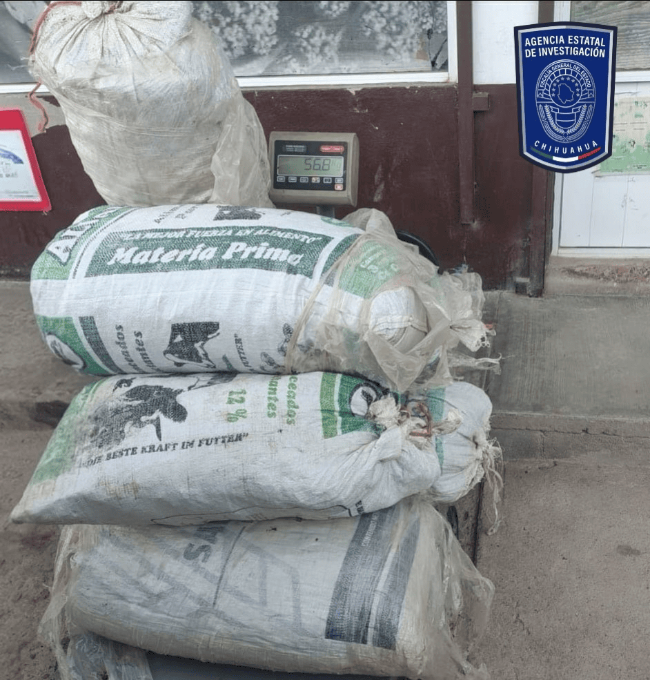 Asegura AEI en brecha 18 costales con más de 160 kilos de mariguana