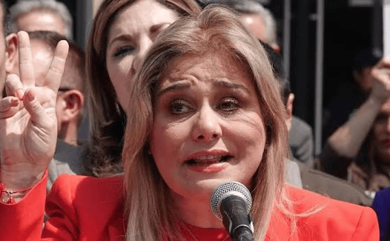 EXDIRECTORA DE SANTA RITA ACUSA PERSECUCIÓN Y AMENAZAS AL ENTORNO DE MARU CAMPOS. . . ESTRADA Y RUBIO VAN POR UNA DIPUTACIÓN FEDERAL. . . LA RECTORÍA NO PUEDE ESCONDERSE DETRÁS DEL SILENCIO. . .