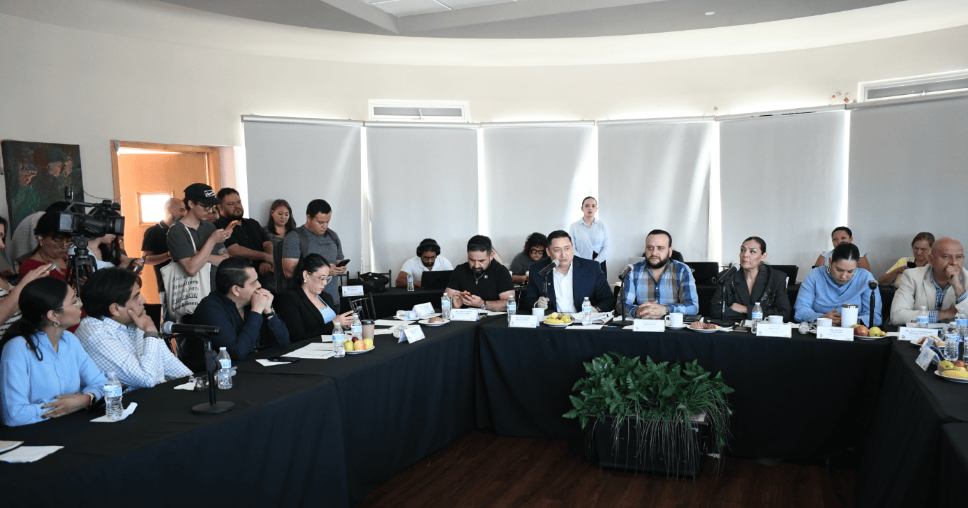 Se reúne JUCOPO con titular del IEE